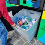 Peste 406 tone de ambalaje reciclabile, colectate de automatele PETrică, din Brașov